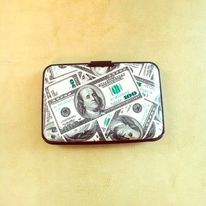 Card Holder (7 slots)